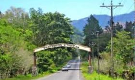 Road and sign leading to Volcan, Panama – Best Places In The World To Retire – International Living